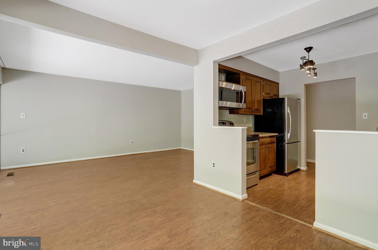 8701 Norfolk Ave Property Photo 10