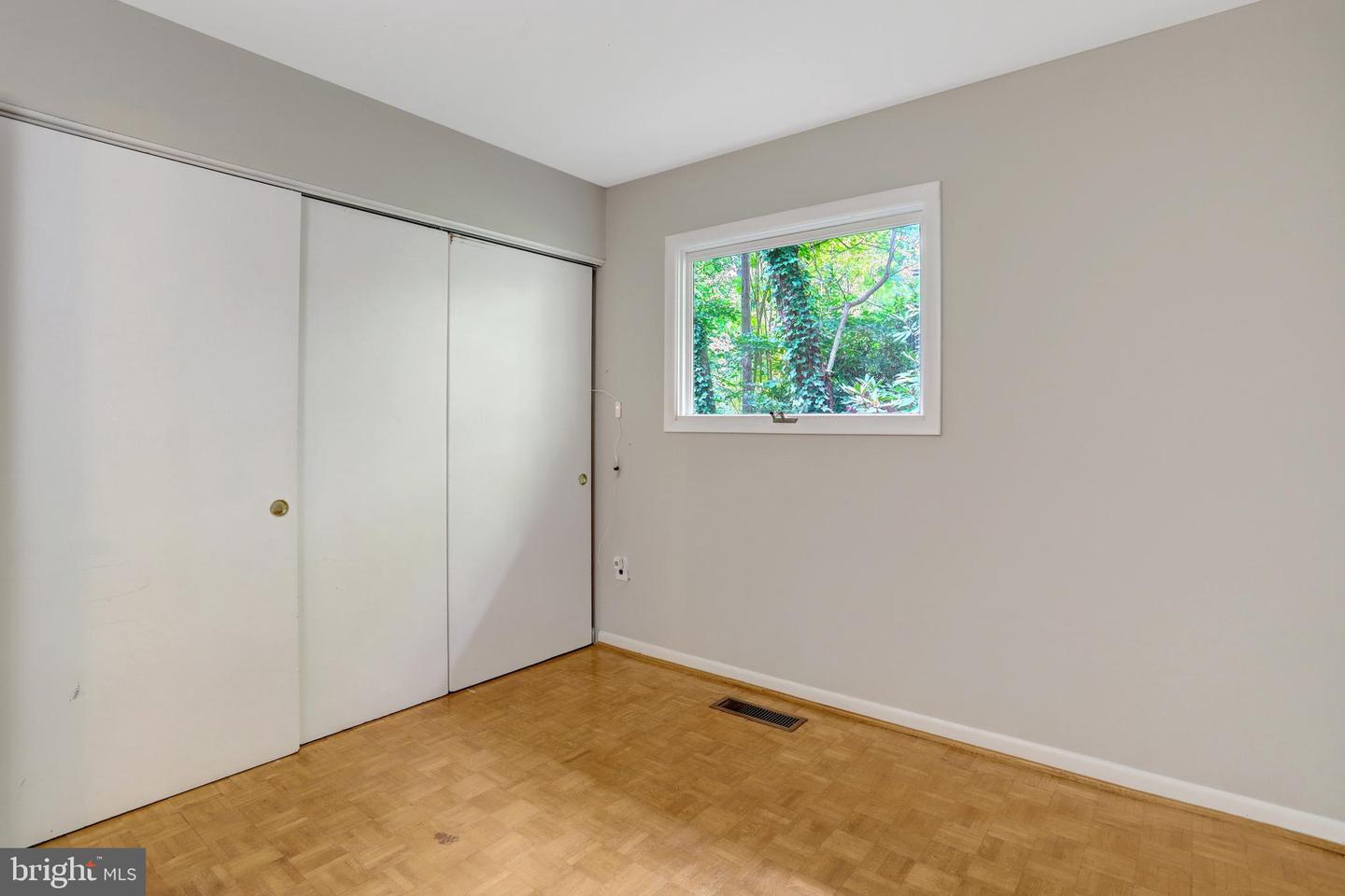 8701 Norfolk Ave Property Photo 23