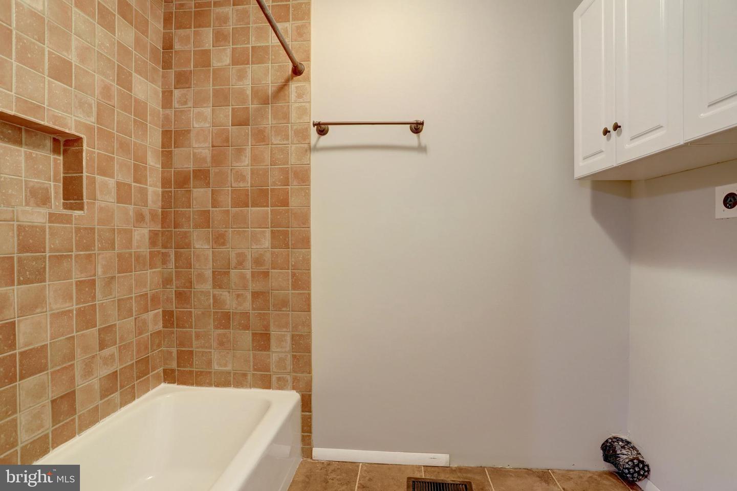 8701 Norfolk Ave Property Photo 25