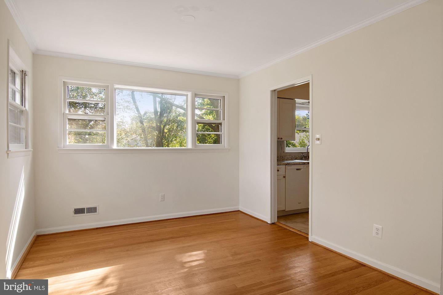 6807 Dean Dr Property Photo 10