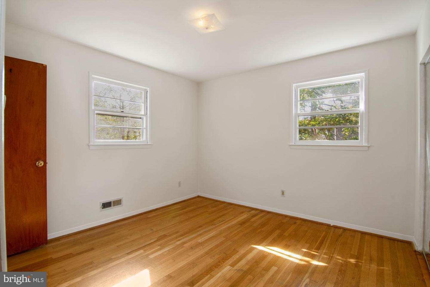 6807 Dean Dr Property Photo 15