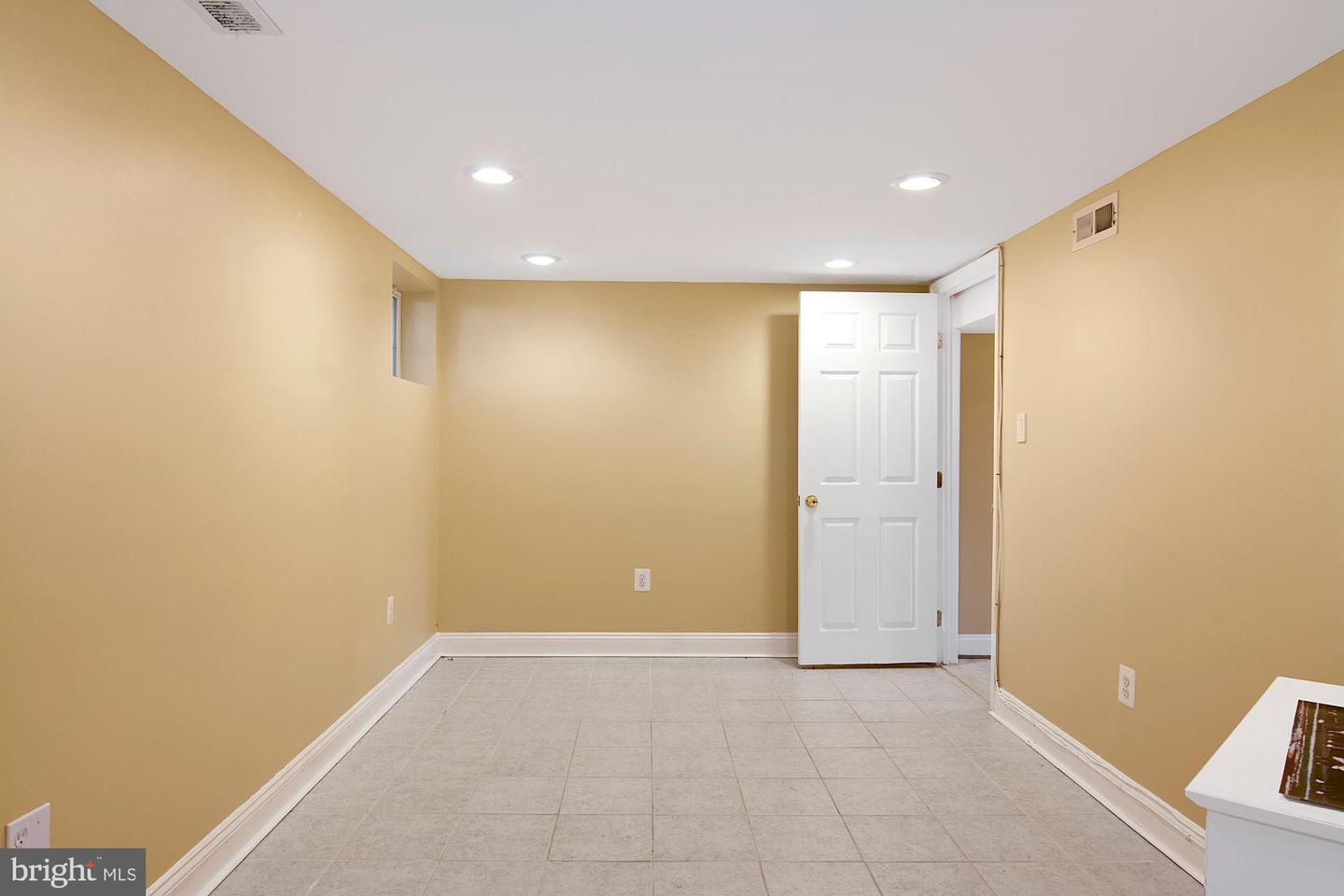 6807 Dean Dr Property Photo 25
