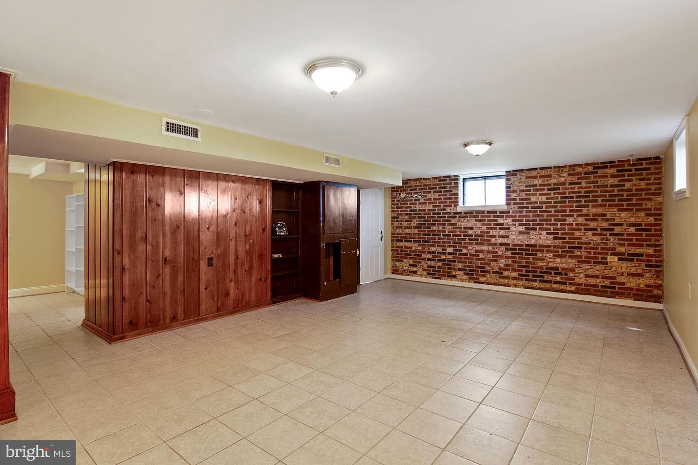 6807 Dean Dr Property Photo 27