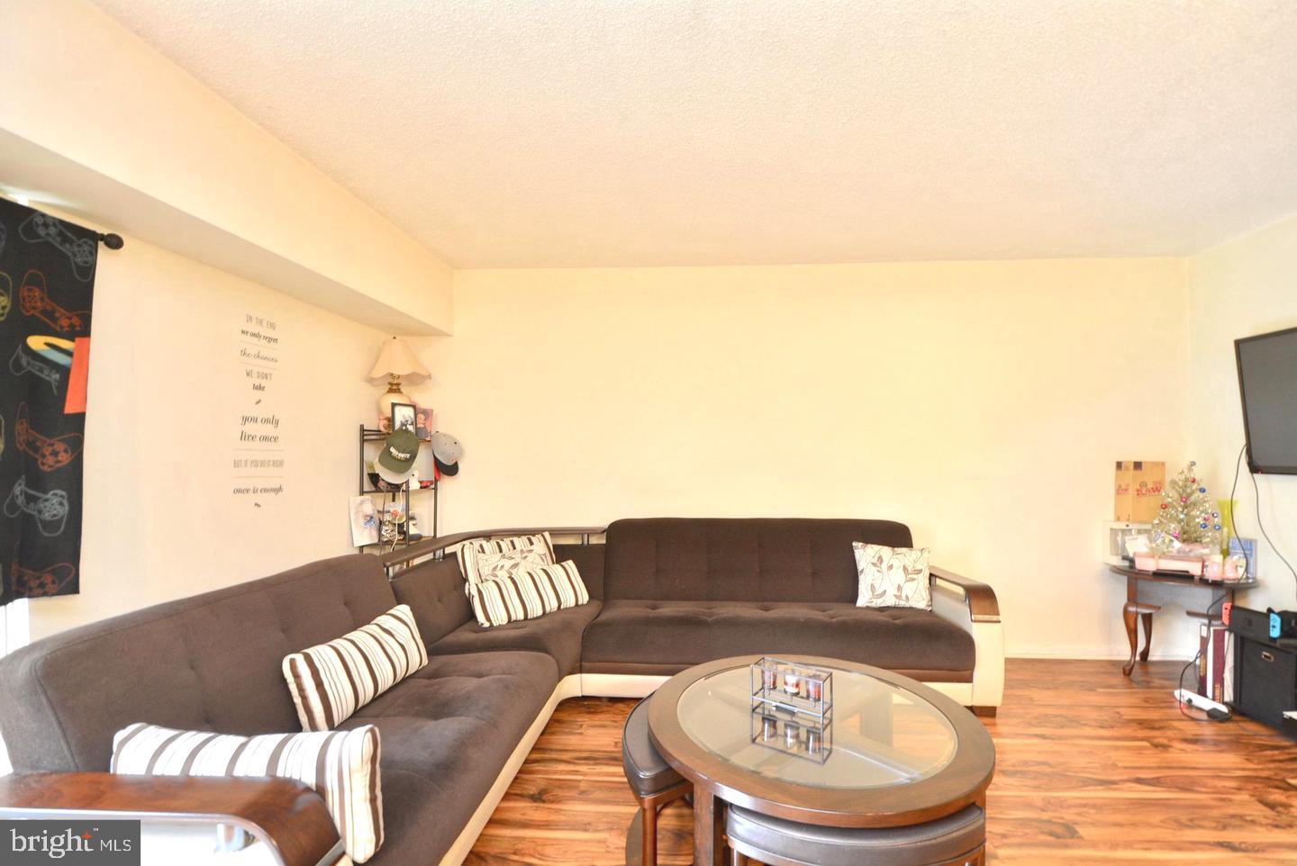 11643 Stoneview Sq #2b Property Photo 3