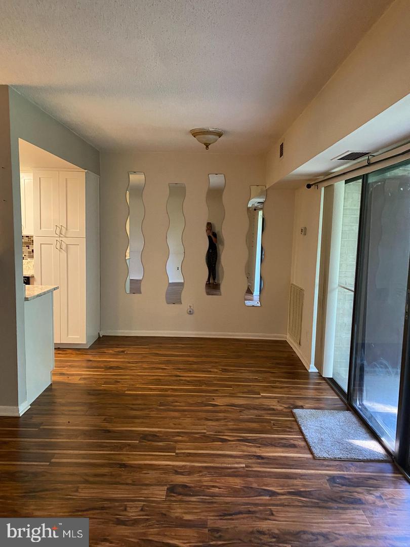 11643 Stoneview Sq #2b Property Photo 10