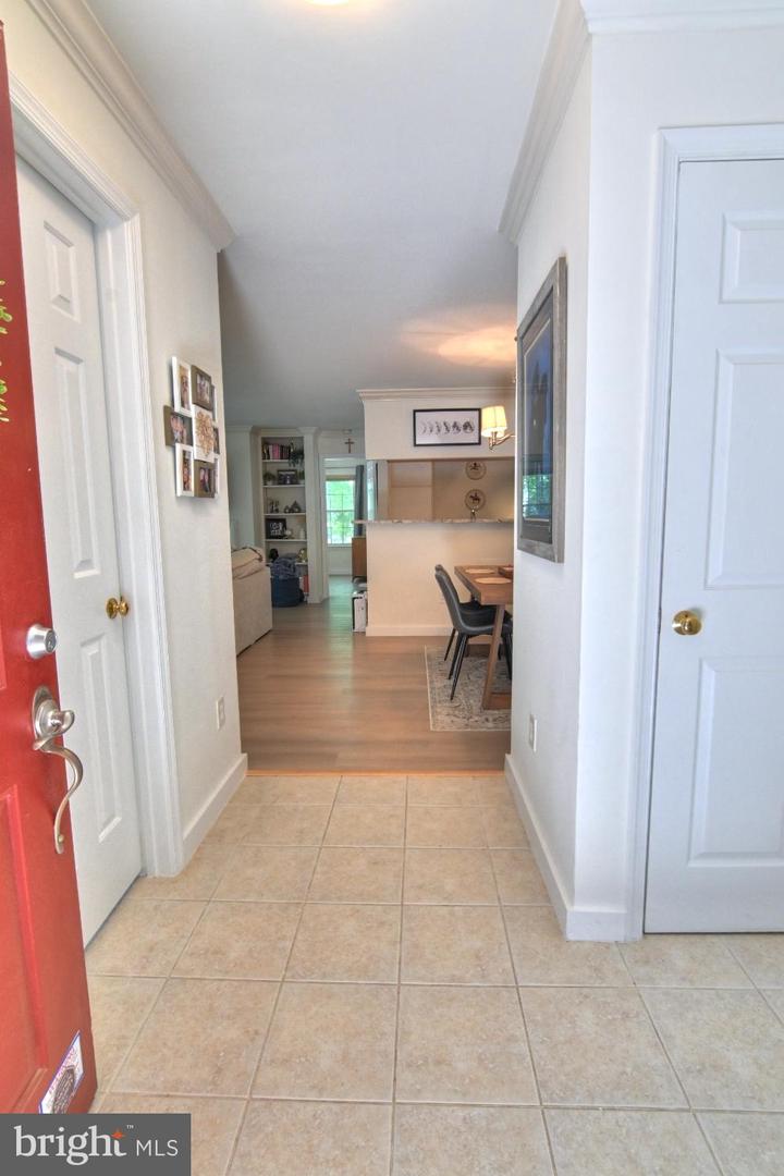 2220 Springwood Dr #unit C Property Photo 11
