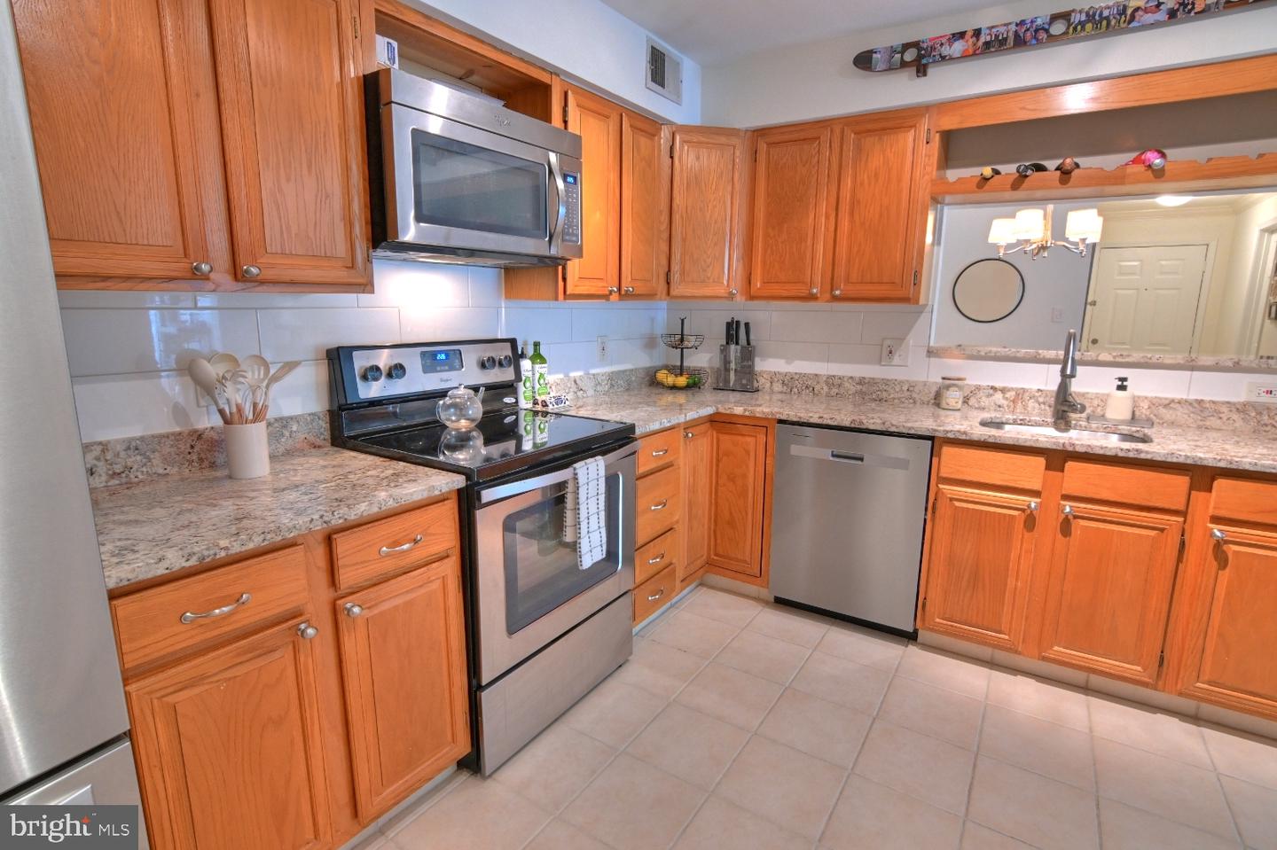 2220 Springwood Dr #unit C Property Photo 14