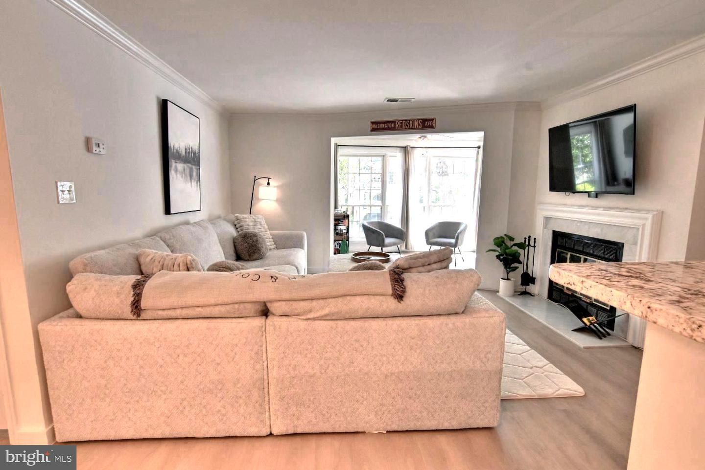 2220 Springwood Dr #unit C Property Photo 16