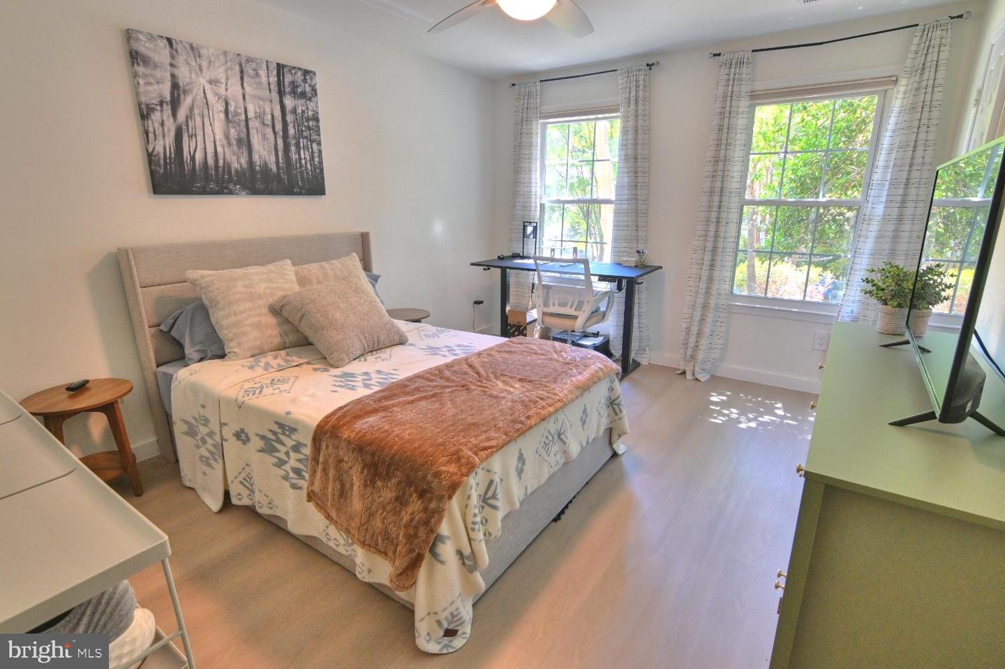 2220 Springwood Dr #unit C Property Photo 28