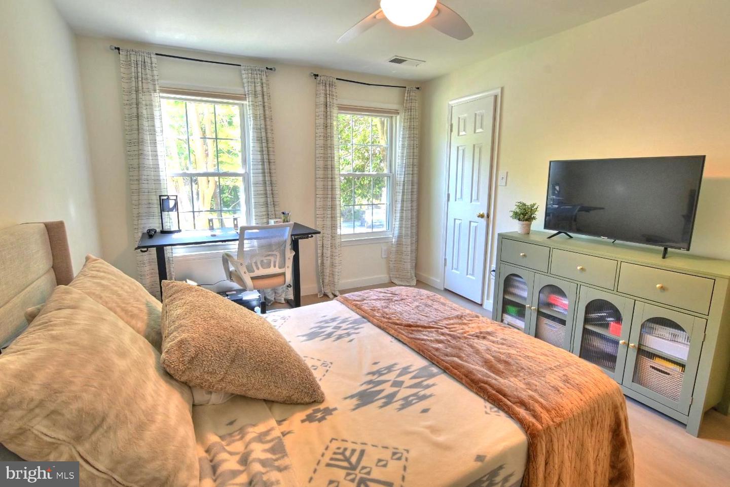 2220 Springwood Dr #unit C Property Photo 29