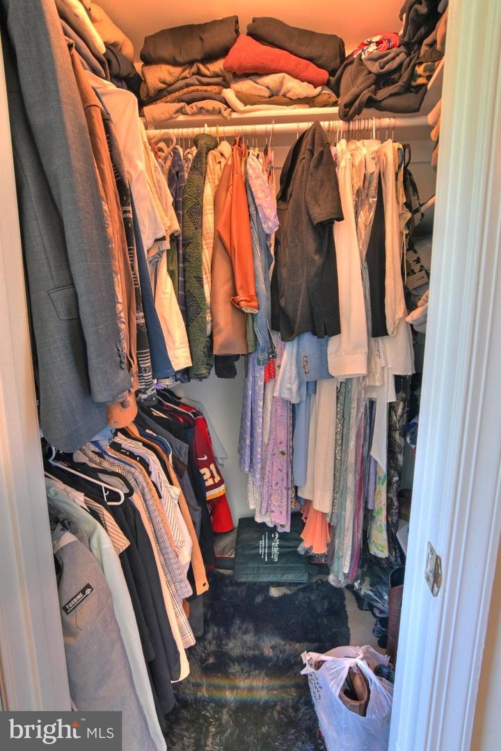 2220 Springwood Dr #unit C Property Photo 31