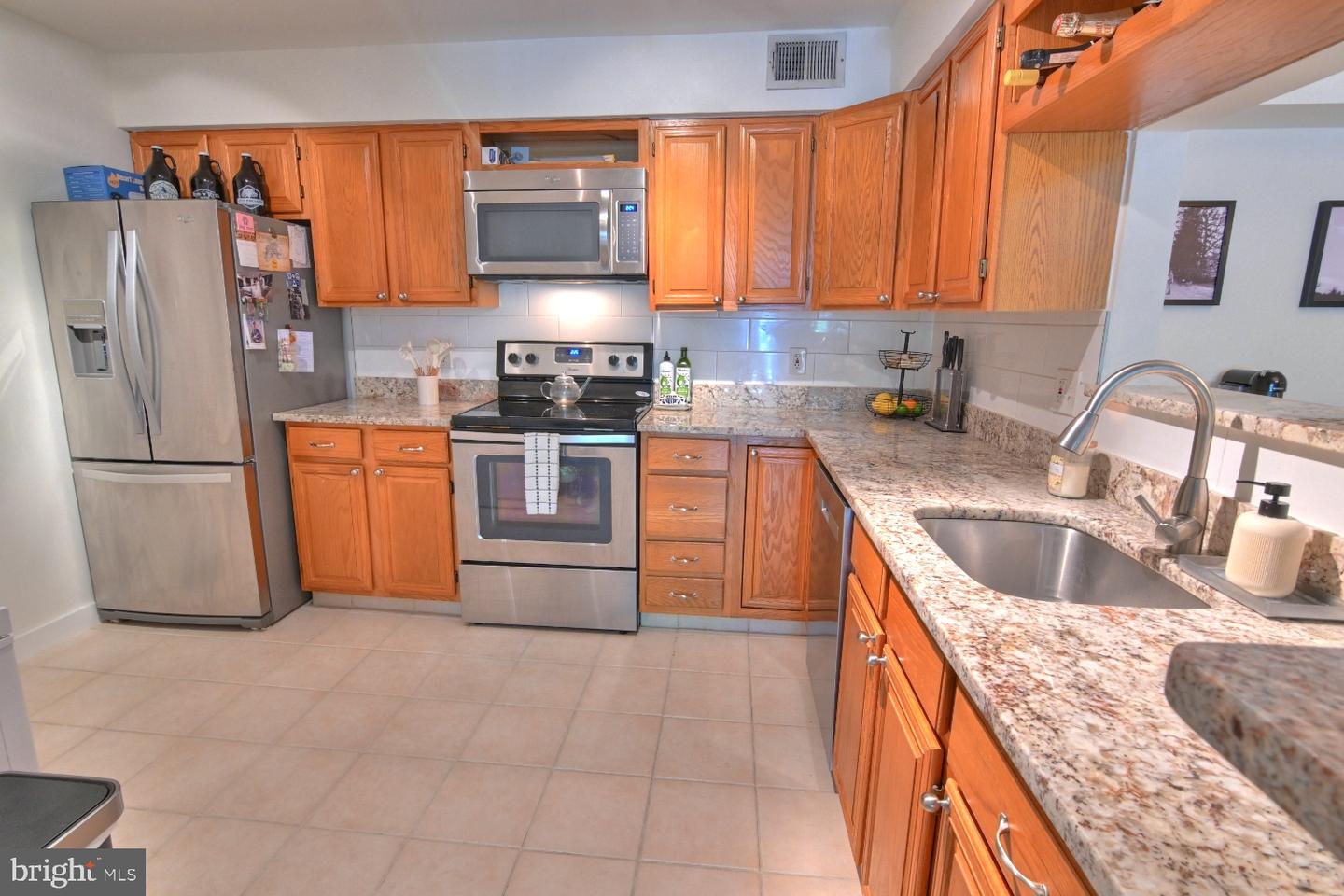 2220 Springwood Dr #unit C Property Photo 48