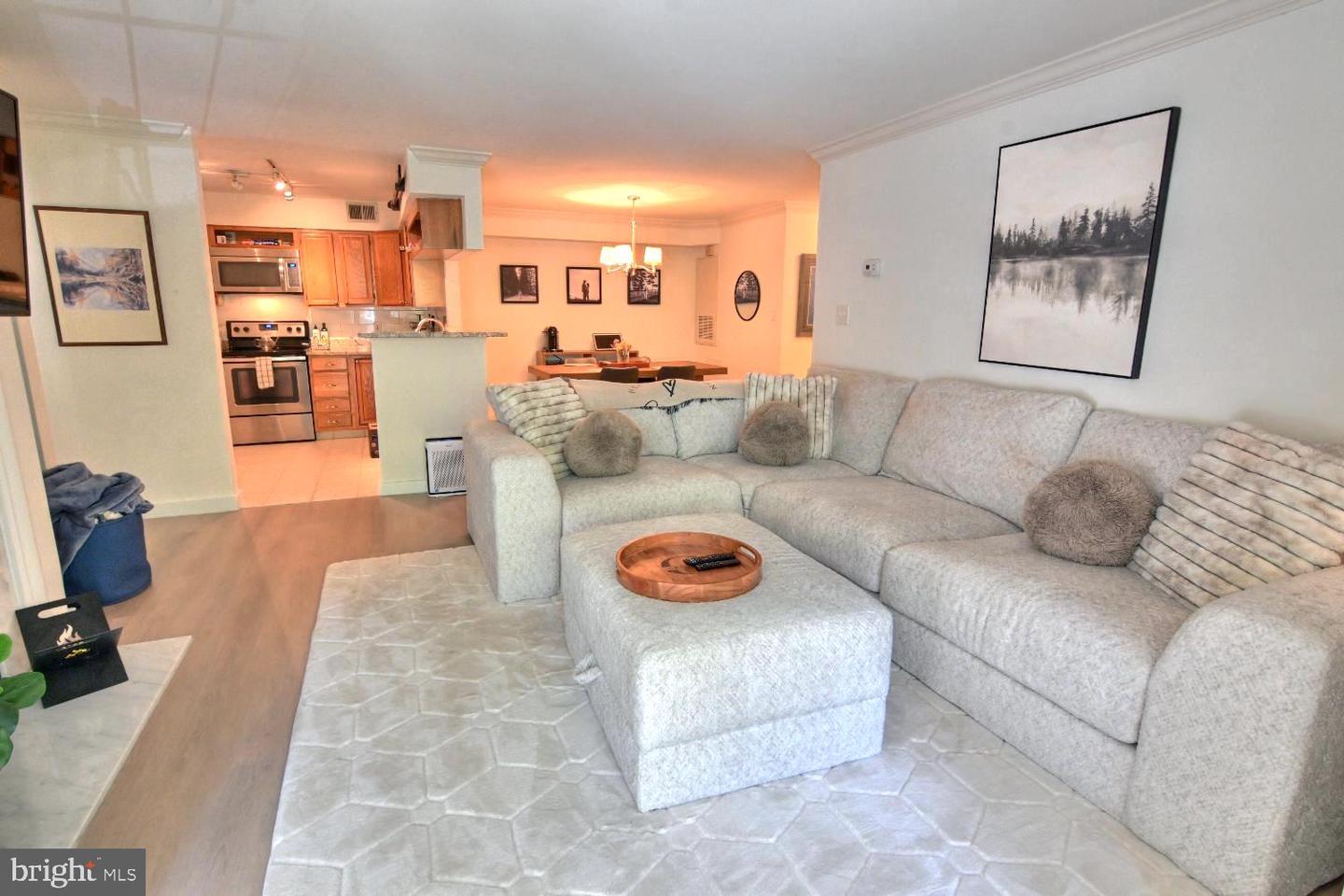 2220 Springwood Dr #unit C Property Photo 50