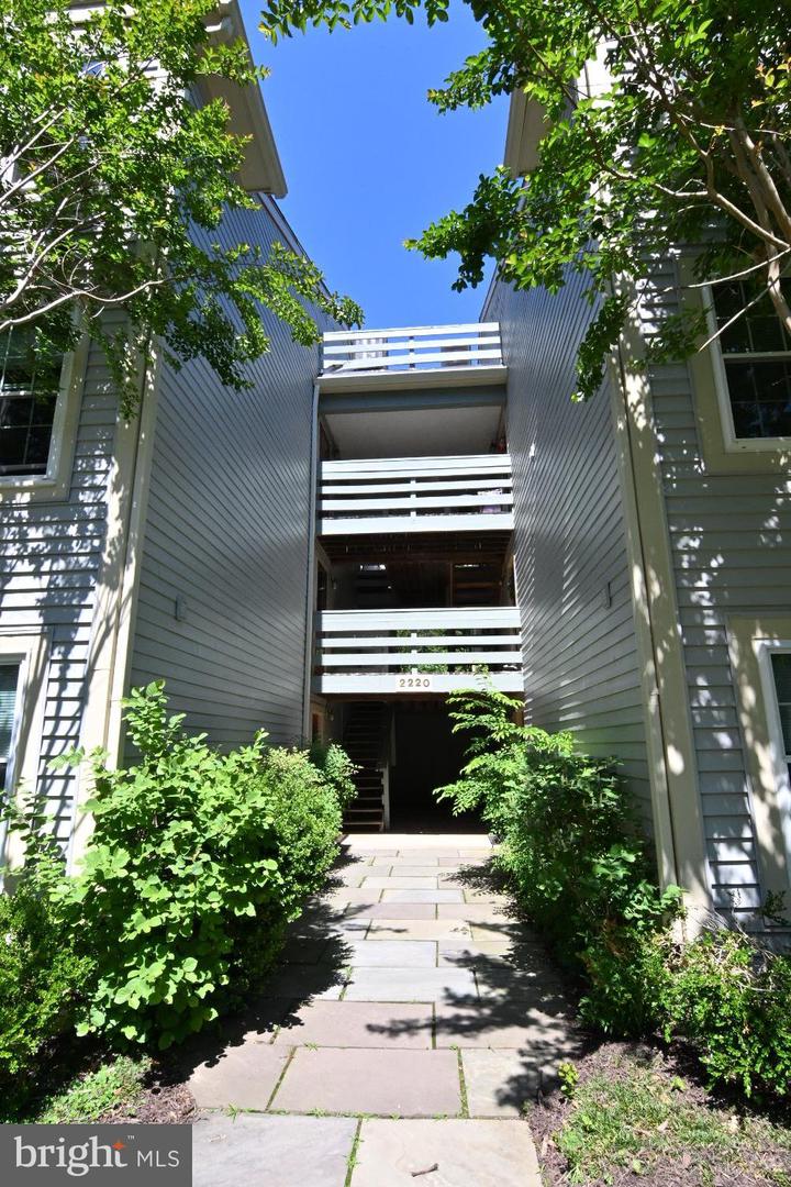 2220 Springwood Dr #unit C Property Photo 63