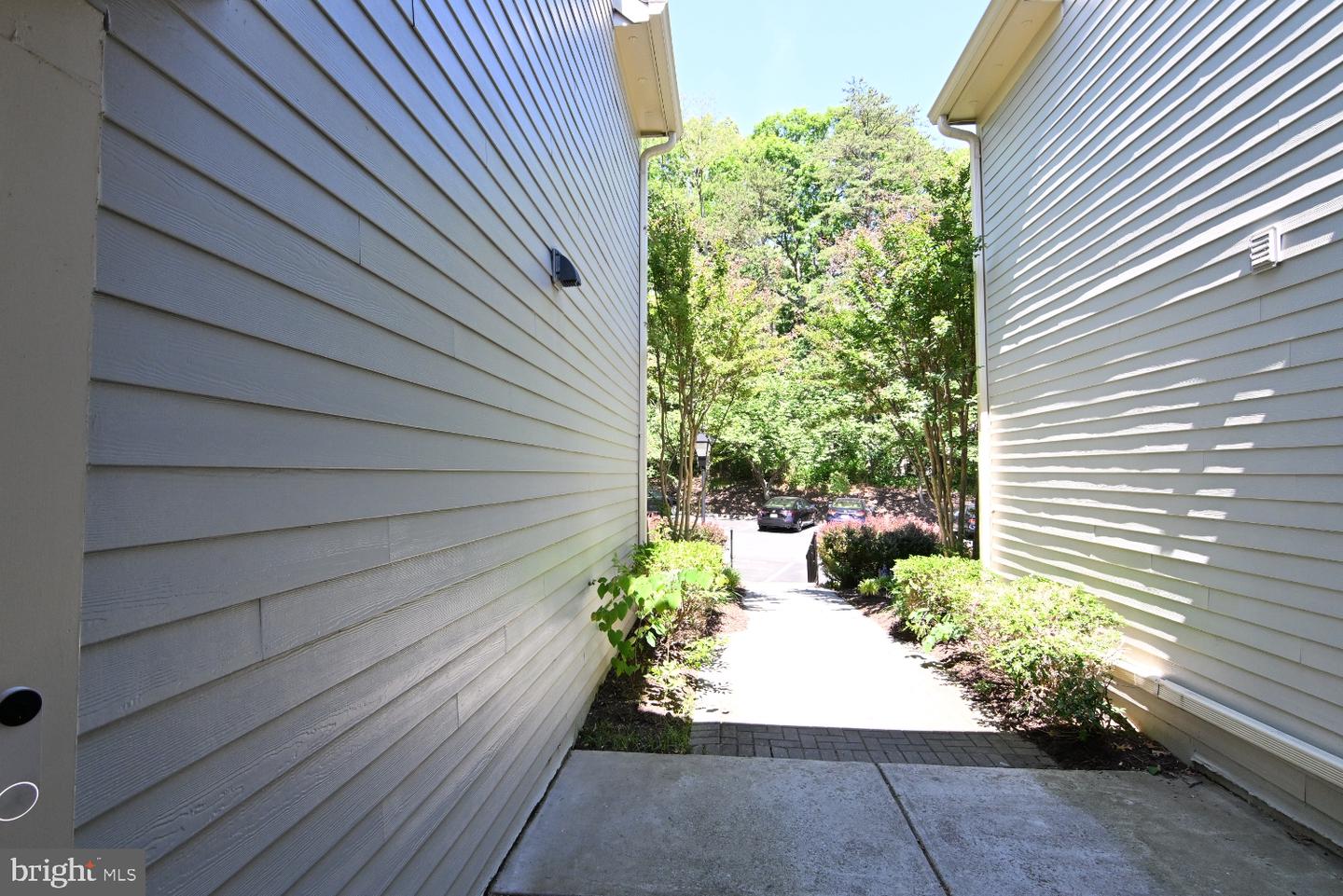 2220 Springwood Dr #unit C Property Photo 68