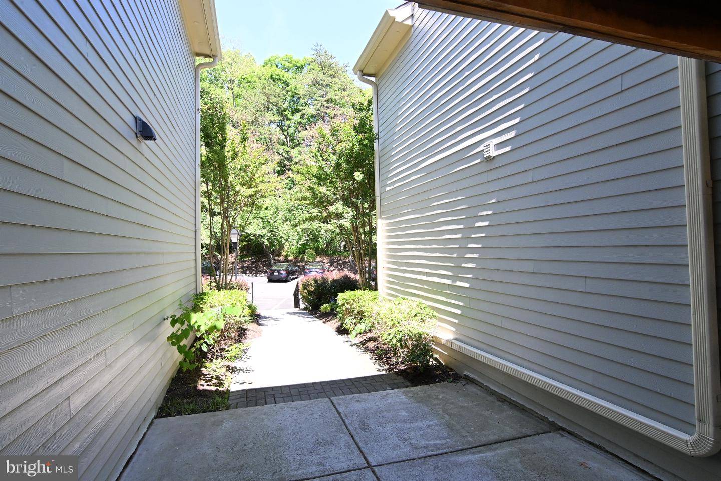 2220 Springwood Dr #unit C Property Photo 69
