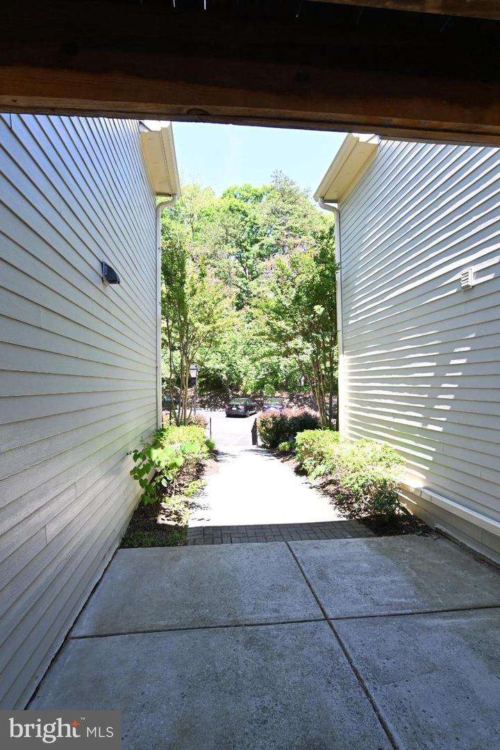 2220 Springwood Dr #unit C Property Photo 70