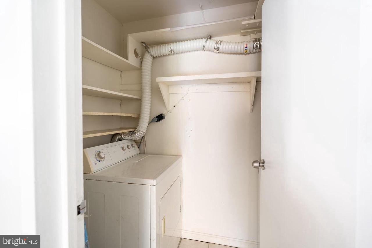 9570 Hagel Cir #d Property Photo 4