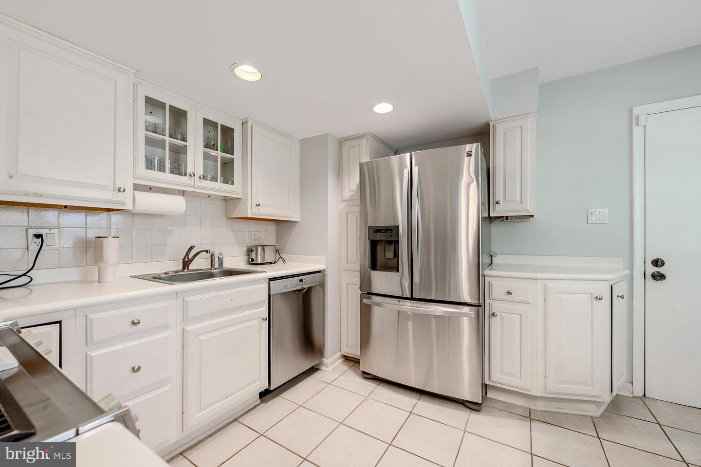 2320 Rosedown Dr Property Photo 17
