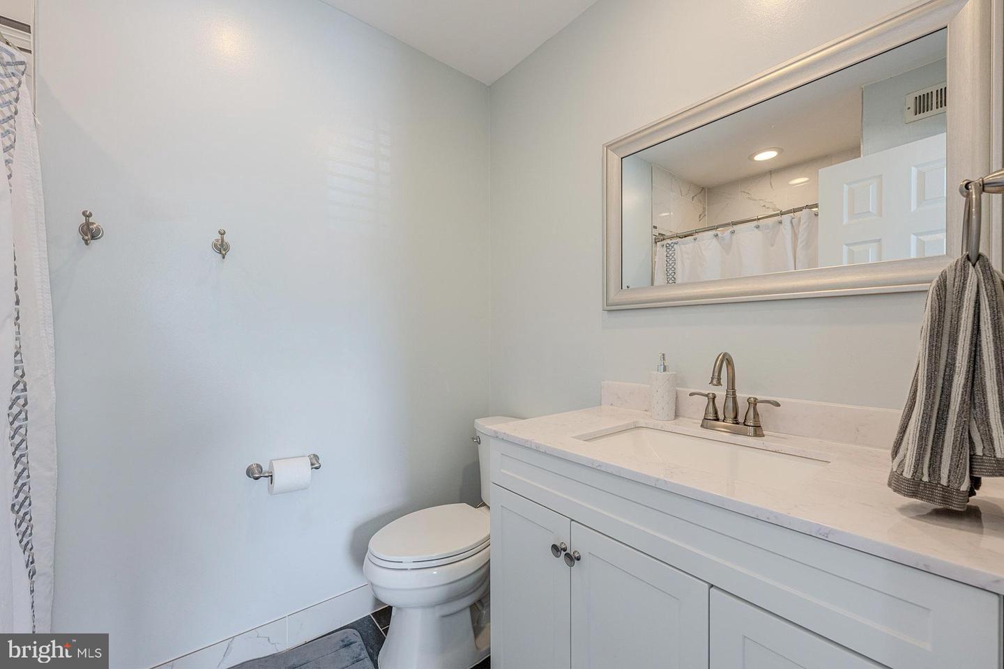 2320 Rosedown Dr Property Photo 22