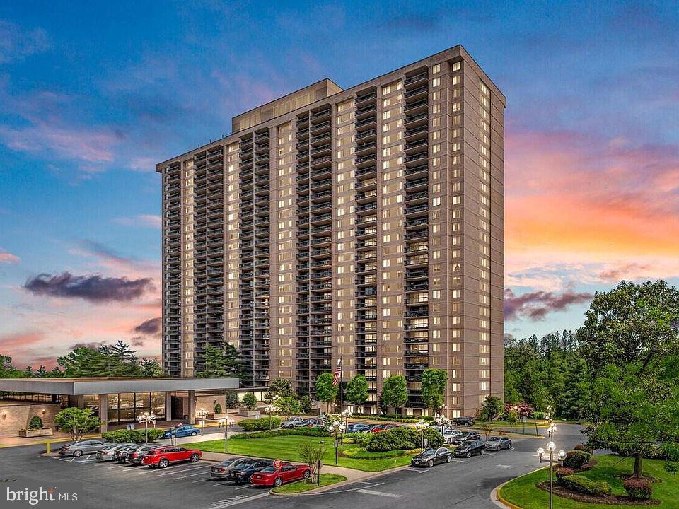 3705 S George Mason Dr #1403s Property Photo 1