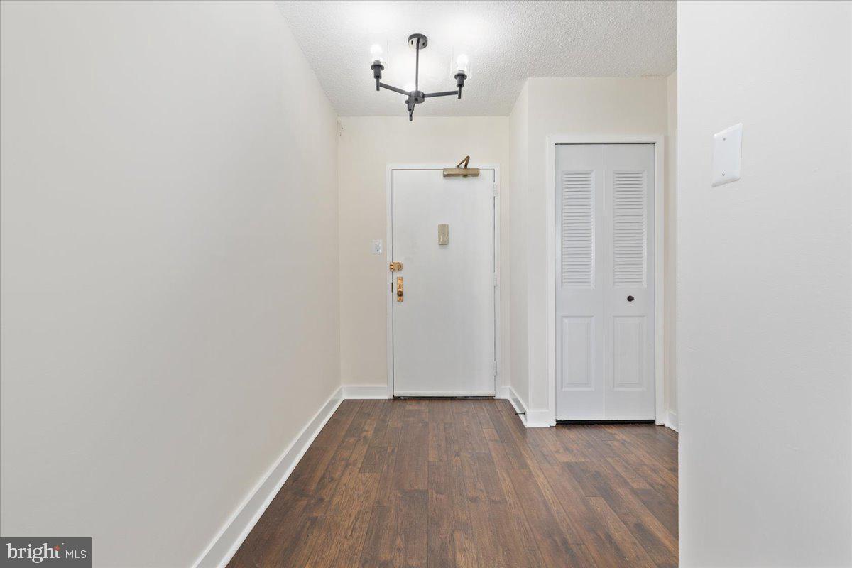 3705 S George Mason Dr #1403s Property Photo 2
