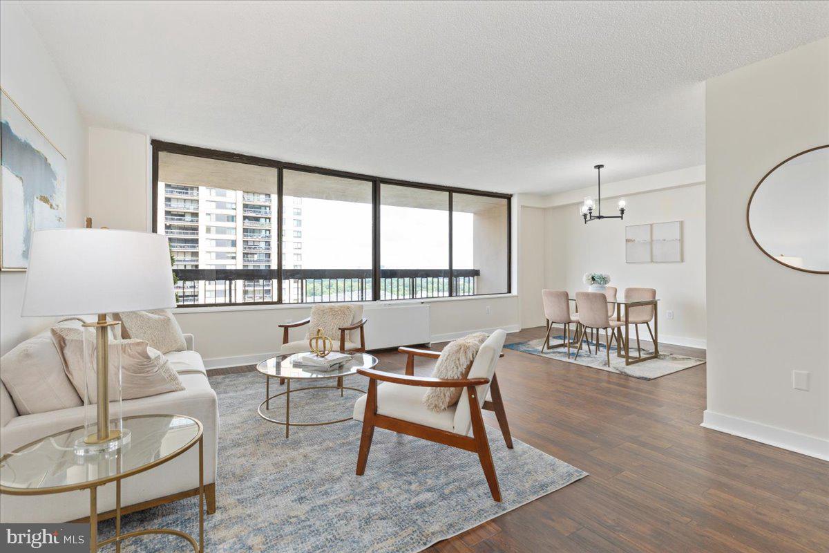3705 S George Mason Dr #1403s Property Photo 4