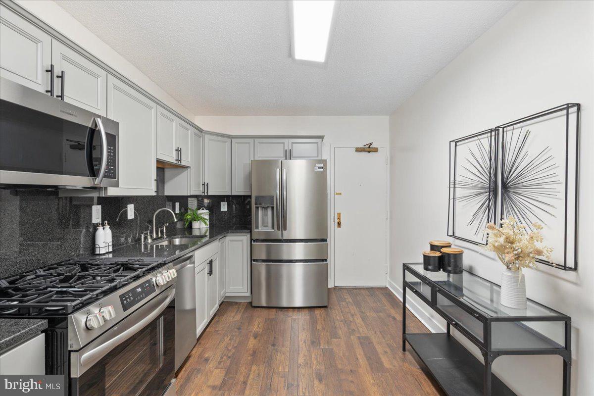 3705 S George Mason Dr #1403s Property Photo 12