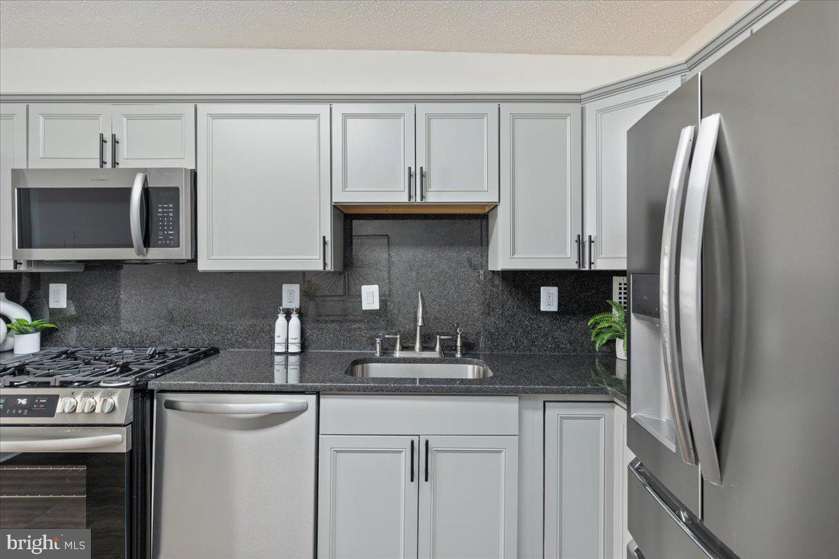 3705 S George Mason Dr #1403s Property Photo 13