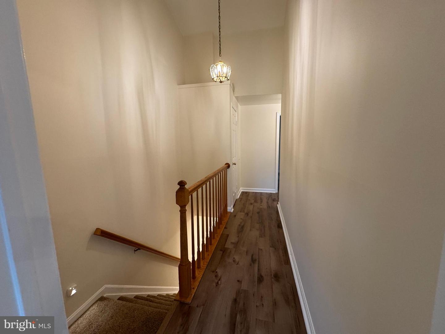 9685 Woodhenge Ct Property Photo 13