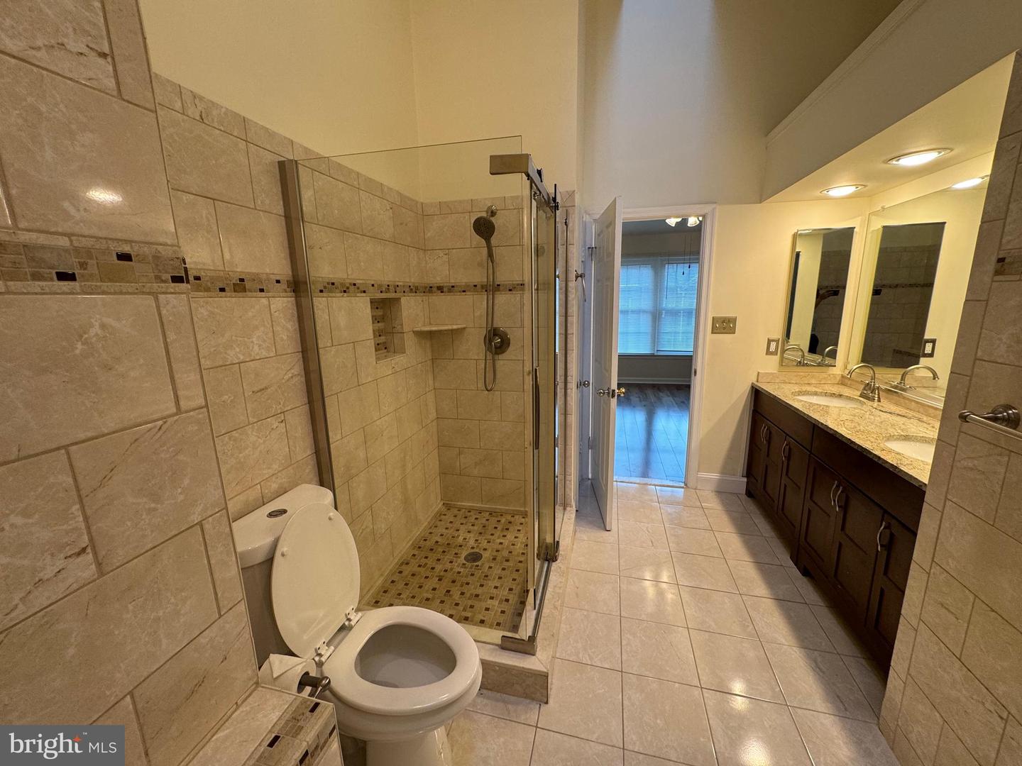 9685 Woodhenge Ct Property Photo 18