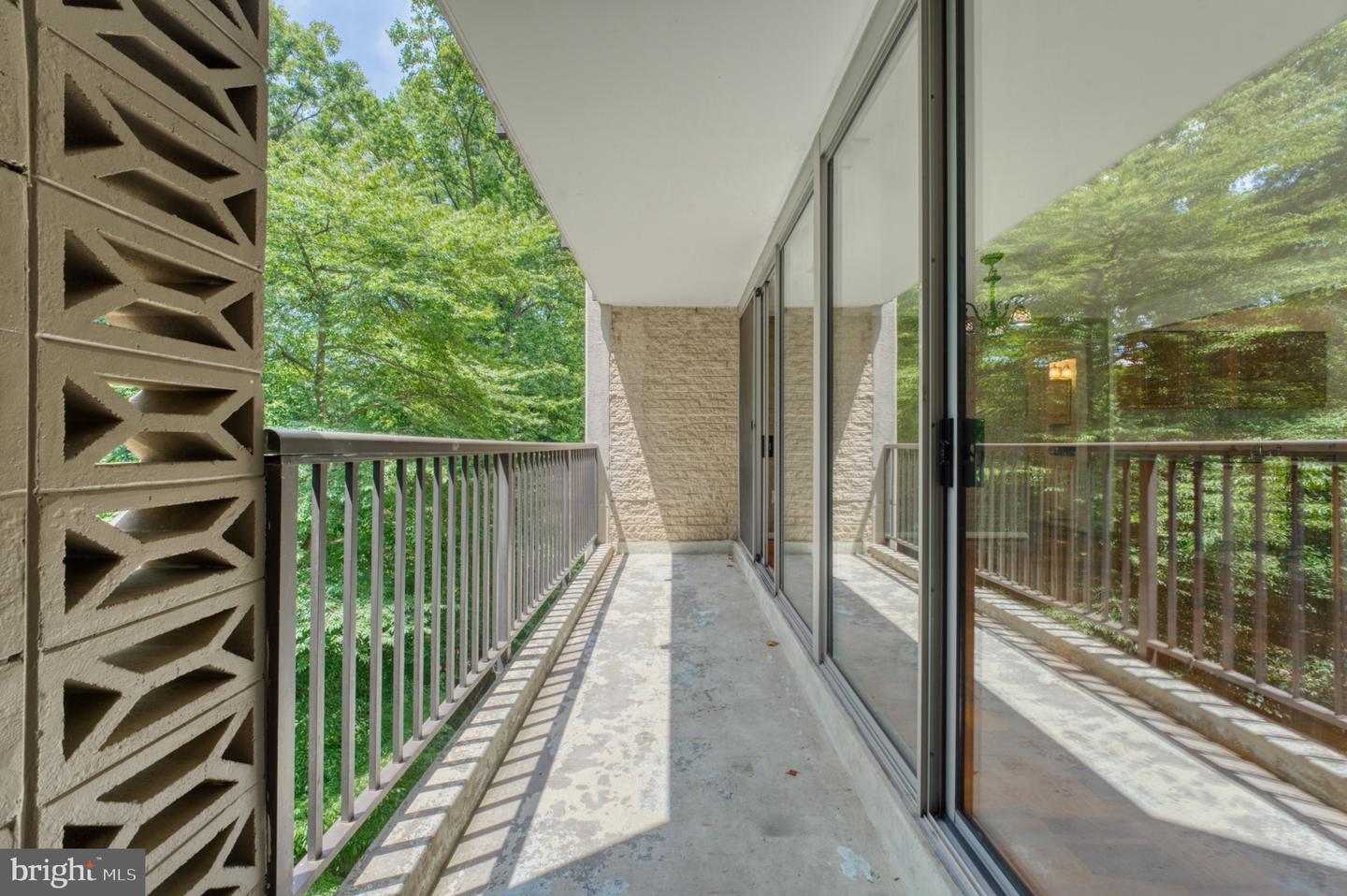 4420 Briarwood Ct N #25 Property Photo 5