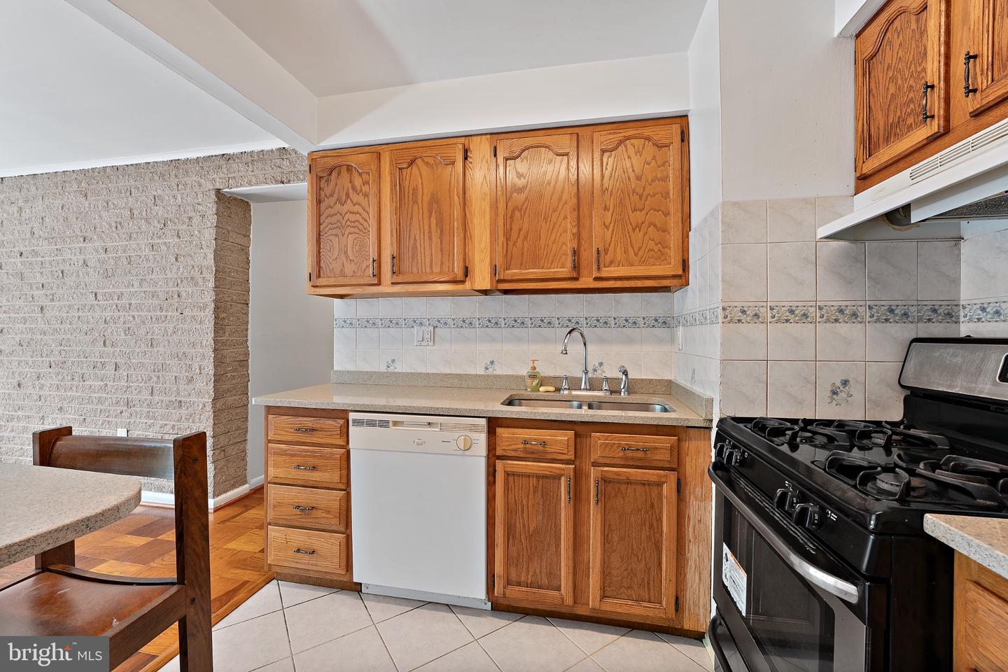 4420 Briarwood Ct N #25 Property Photo 10