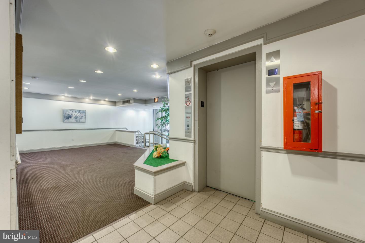 4420 Briarwood Ct N #25 Property Photo 19