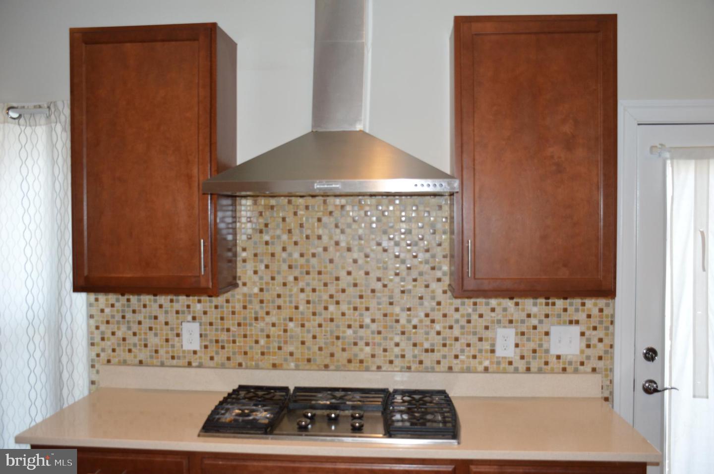 3059 Waterloo Ln Property Photo 10