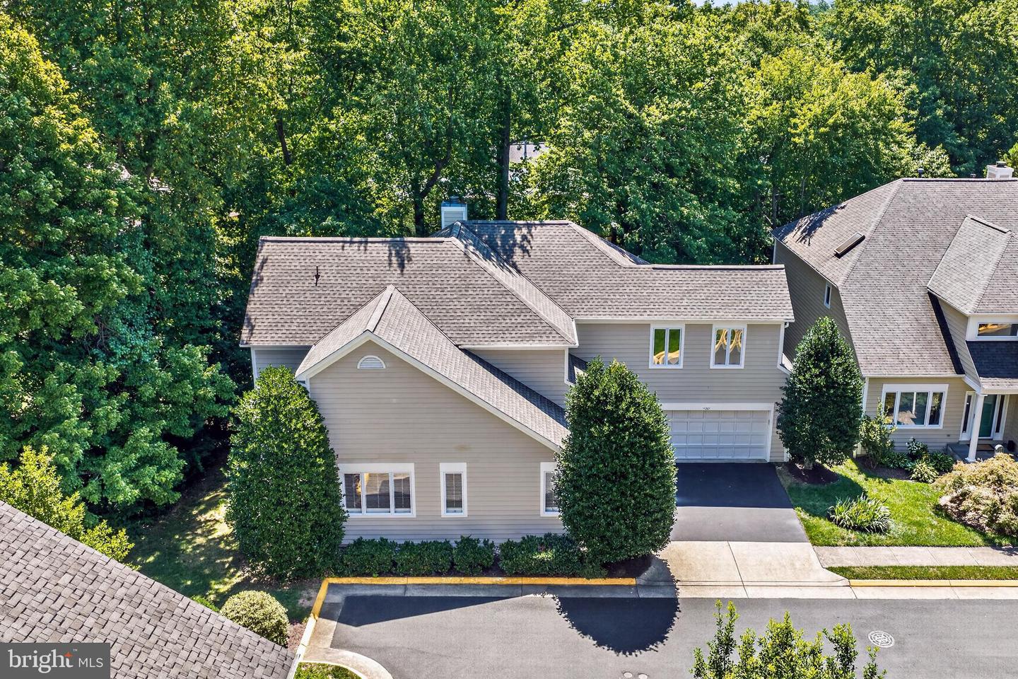 11201 Pavilion Club Ct Property Photo 4