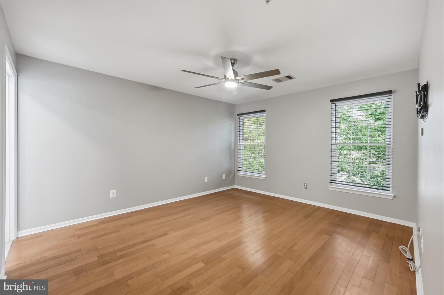 7710 Haynes Point Way #l Property Photo 17