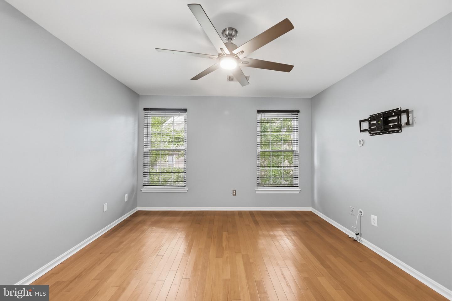 7710 Haynes Point Way #l Property Photo 18