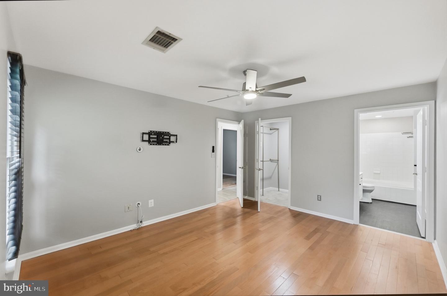 7710 Haynes Point Way #l Property Photo 19