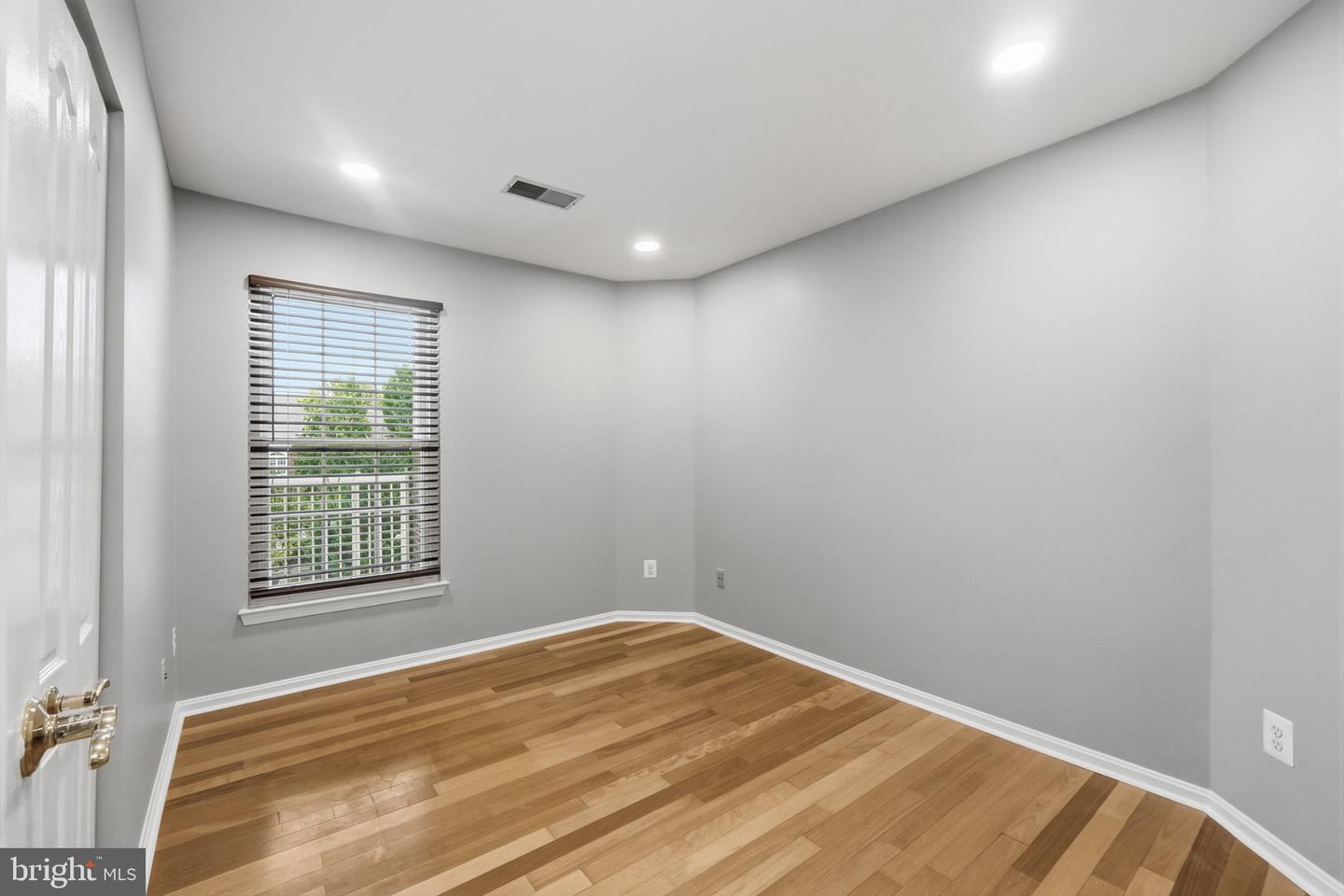 7710 Haynes Point Way #l Property Photo 21