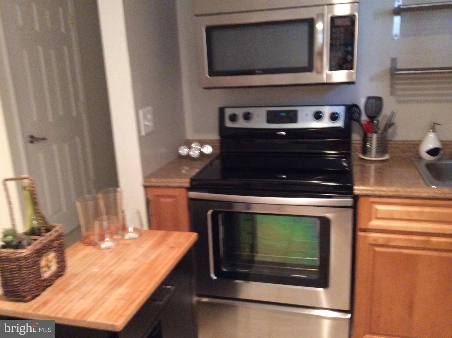 1506 Pennycress Ln Property Photo 1