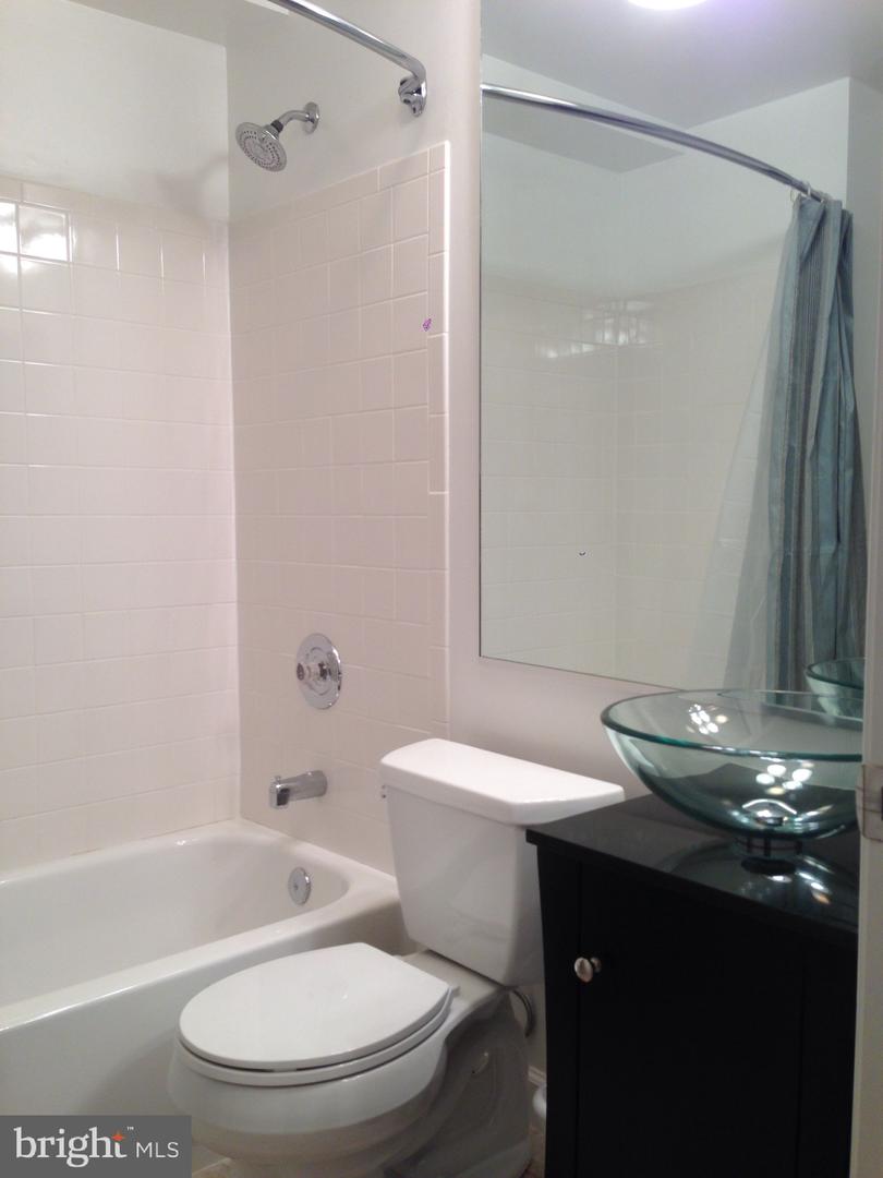 1506 Pennycress Ln Property Photo 11