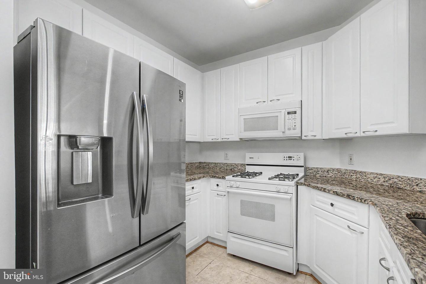 2711 Bellforest Ct #305 Property Photo 7