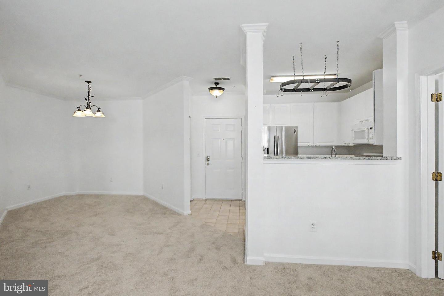 2711 Bellforest Ct #305 Property Photo 9