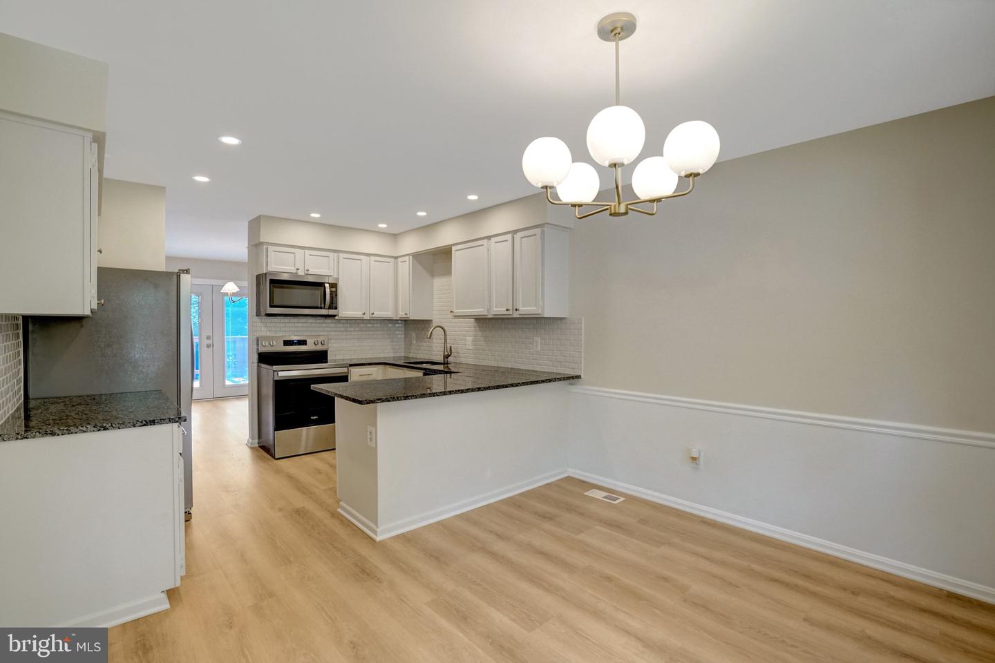 8847 Winding Hollow Way Property Photo 12