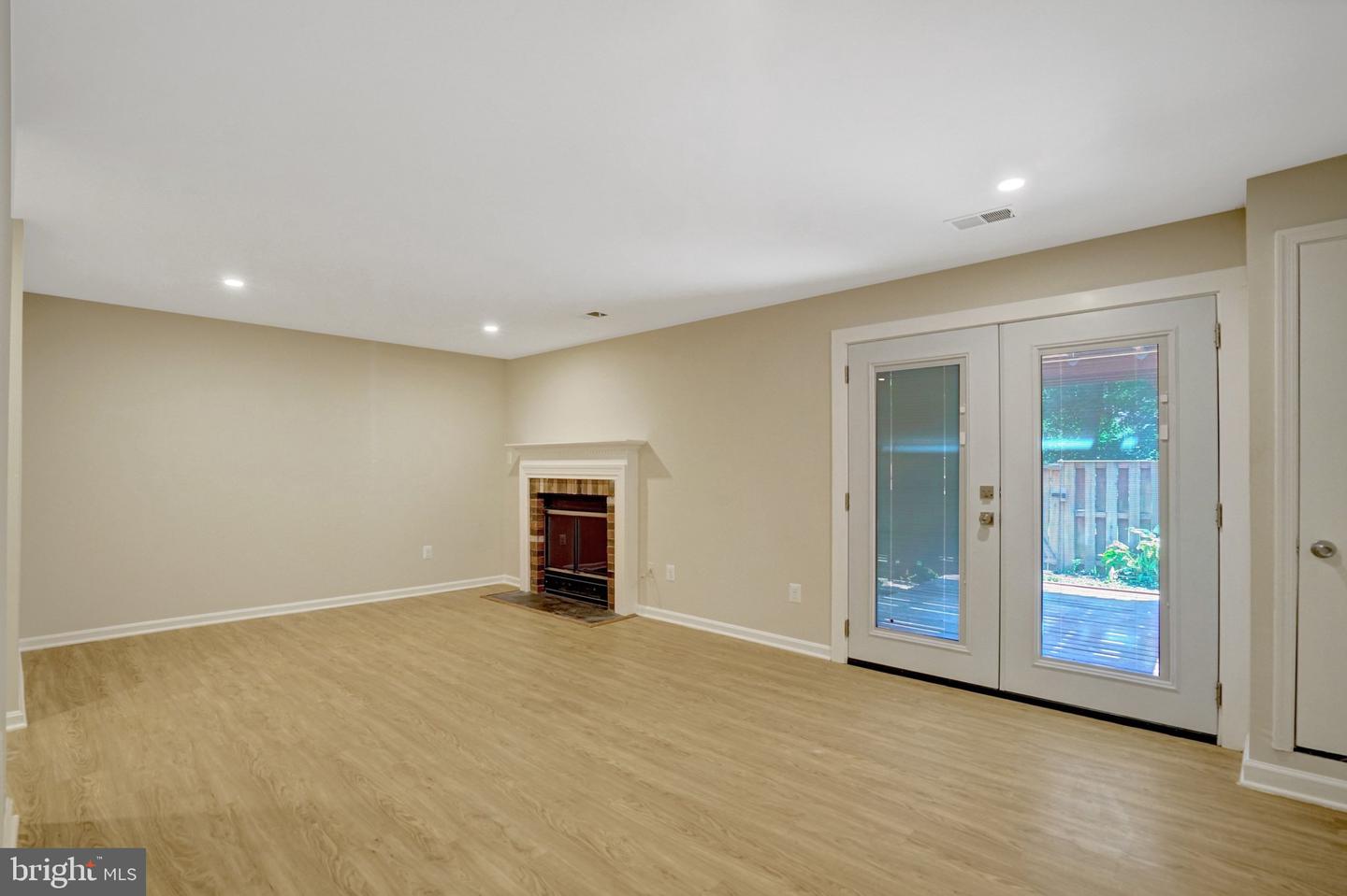 8847 Winding Hollow Way Property Photo 29