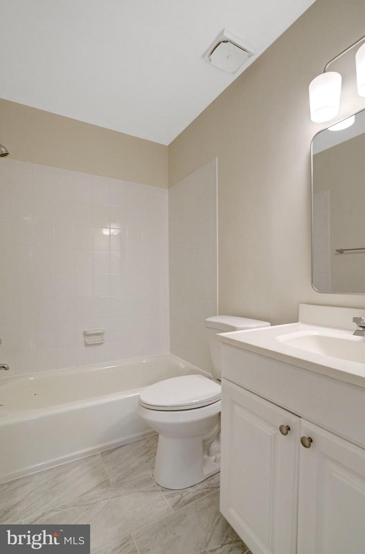 8847 Winding Hollow Way Property Photo 39