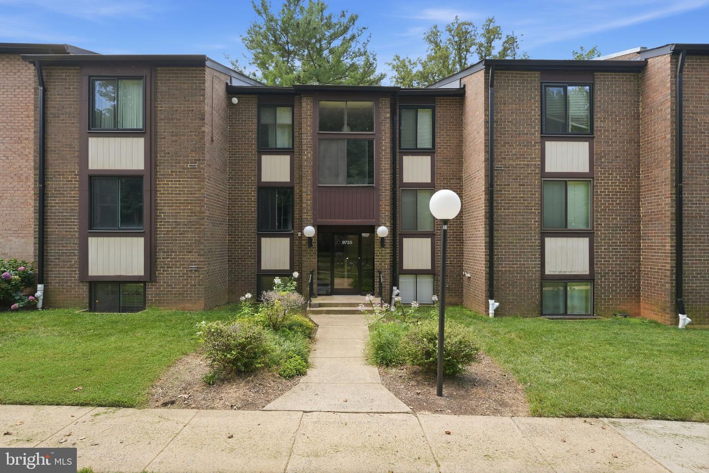 9735 Kings Crown Ct #1 Property Photo 24
