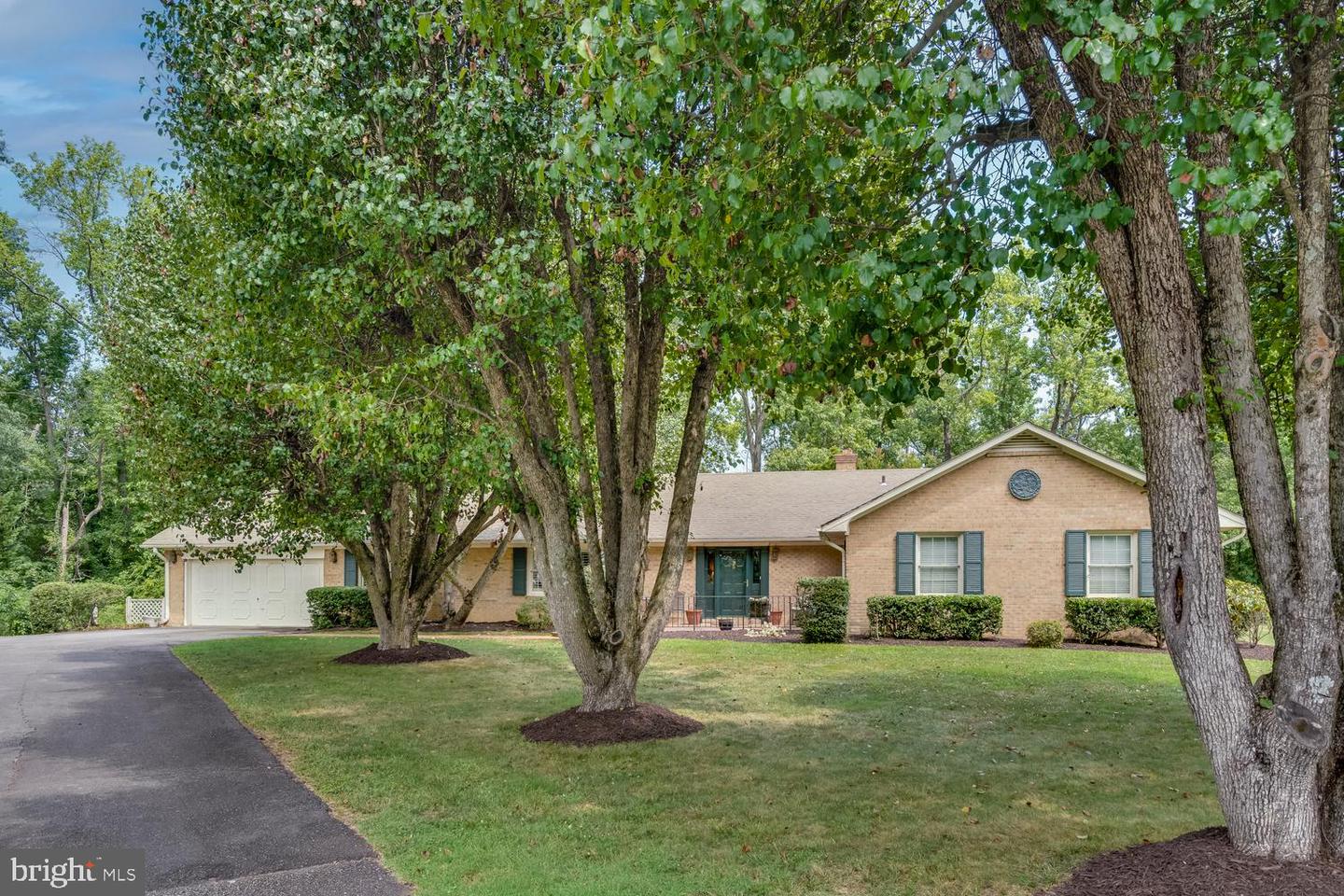 9344 MOUNT VERNON CIR Property Photo 1