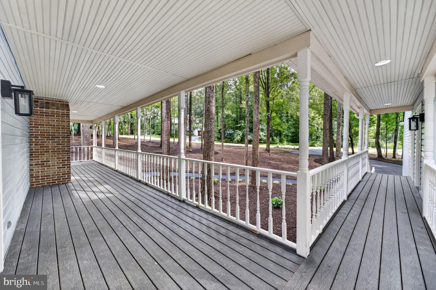 7122 Ivakota Rd Property Photo 4